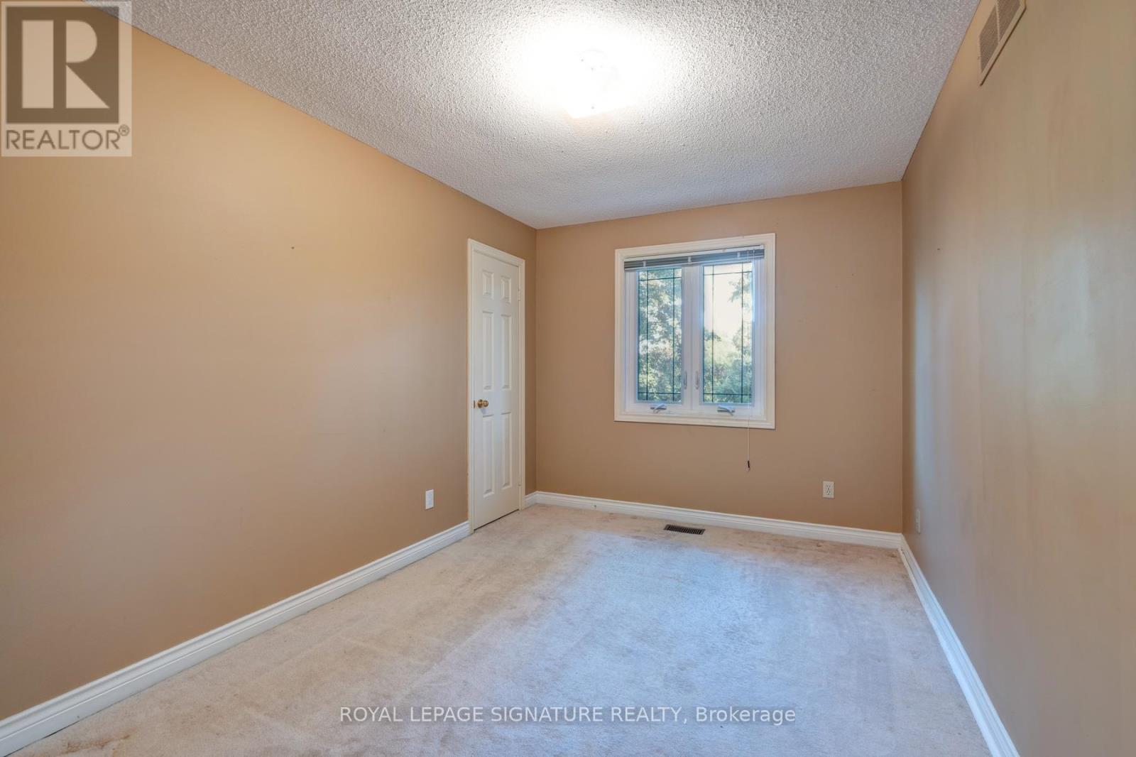 4 Ruth Court, Whitchurch-Stouffville, Ontario  L4A 2E3 - Photo 27 - N12502792