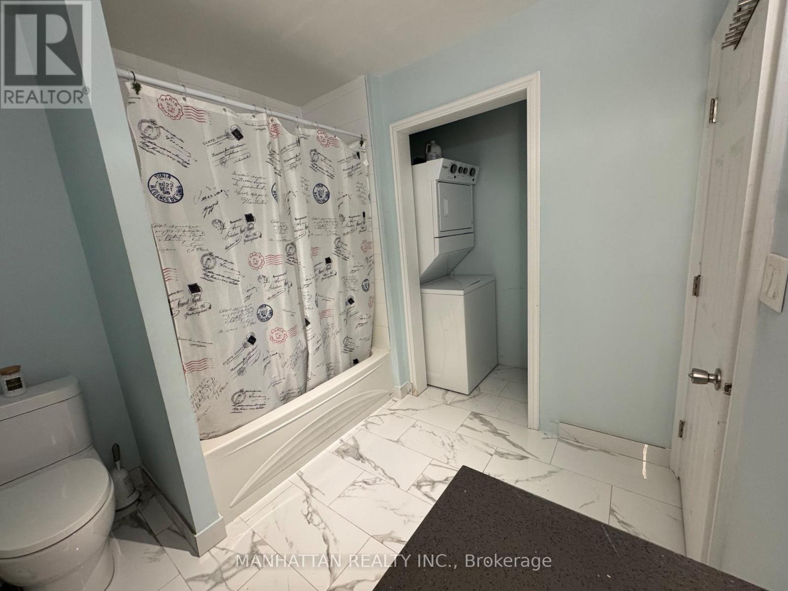 10 Victor Drive, Whitchurch-Stouffville, Ontario  L4A 7X3 - Photo 12 - N12502852