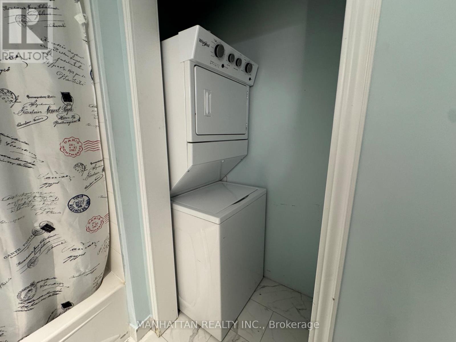 10 Victor Drive, Whitchurch-Stouffville, Ontario  L4A 7X3 - Photo 13 - N12502852