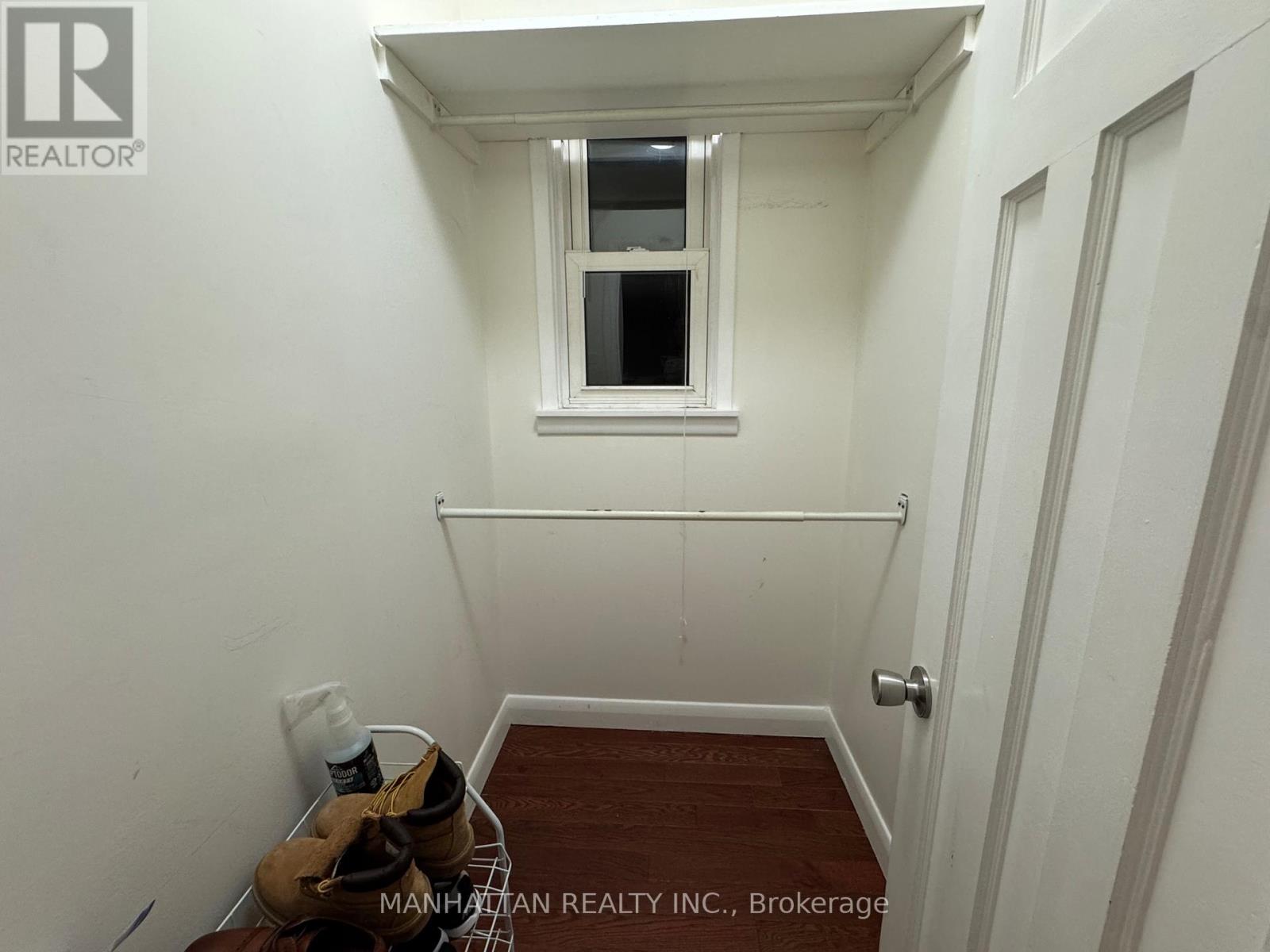 10 Victor Drive, Whitchurch-Stouffville, Ontario  L4A 7X3 - Photo 17 - N12502852