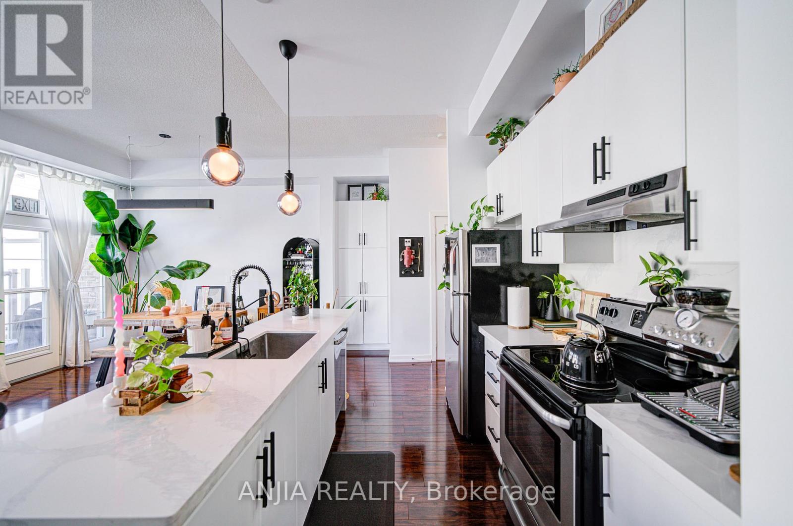 22 Arborea Lane, Whitchurch-Stouffville, Ontario  L4A 1X1 - Photo 16 - N12502920