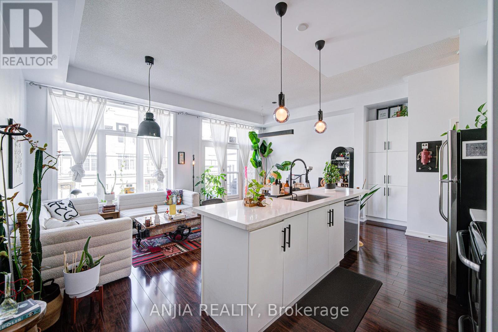 22 Arborea Lane, Whitchurch-Stouffville, Ontario  L4A 1X1 - Photo 17 - N12502920