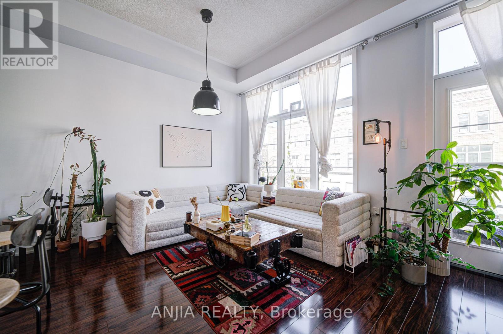 22 Arborea Lane, Whitchurch-Stouffville, Ontario  L4A 1X1 - Photo 25 - N12502920