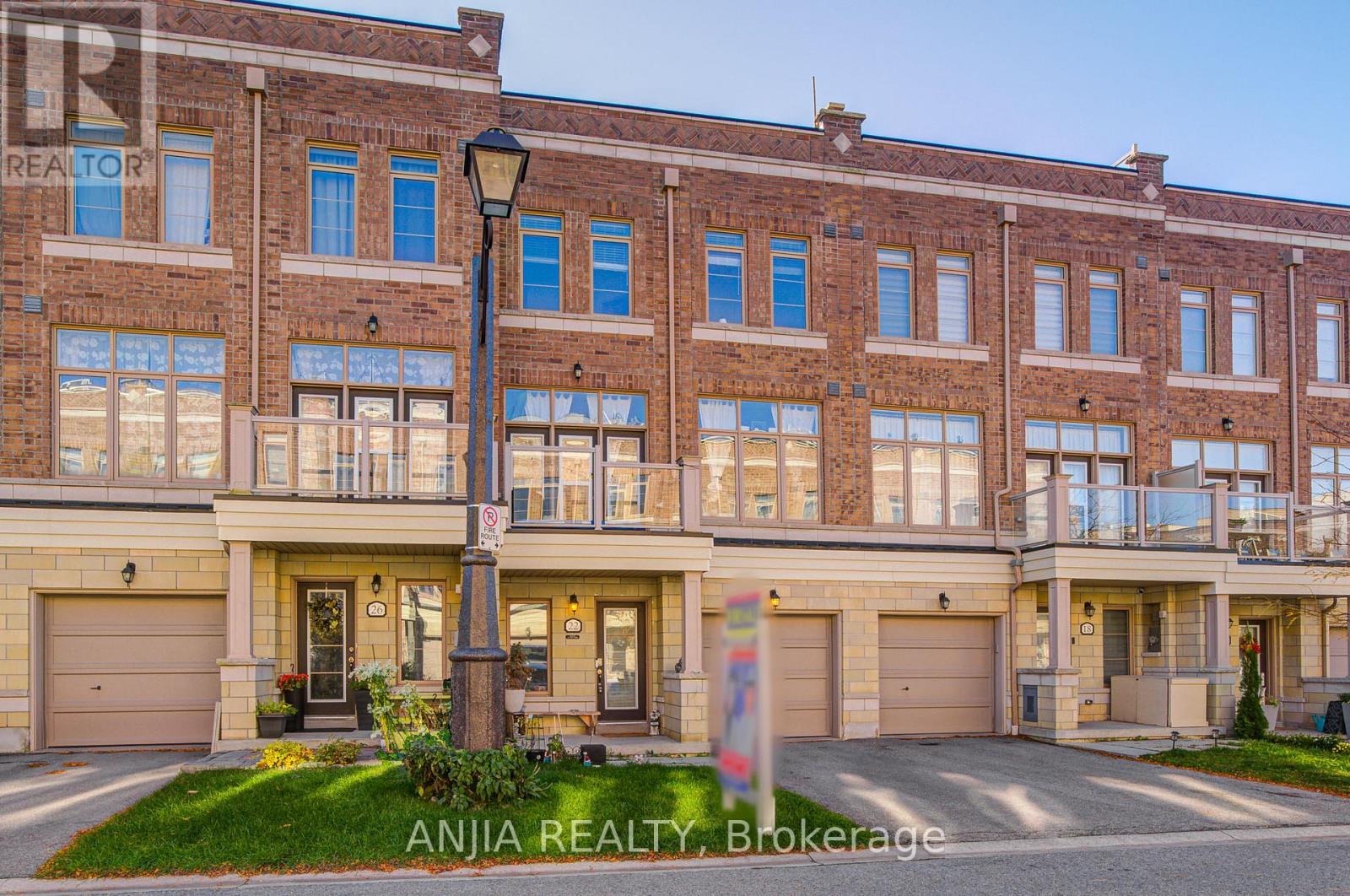 22 Arborea Lane, Whitchurch-Stouffville, Ontario  L4A 1X1 - Photo 3 - N12502920