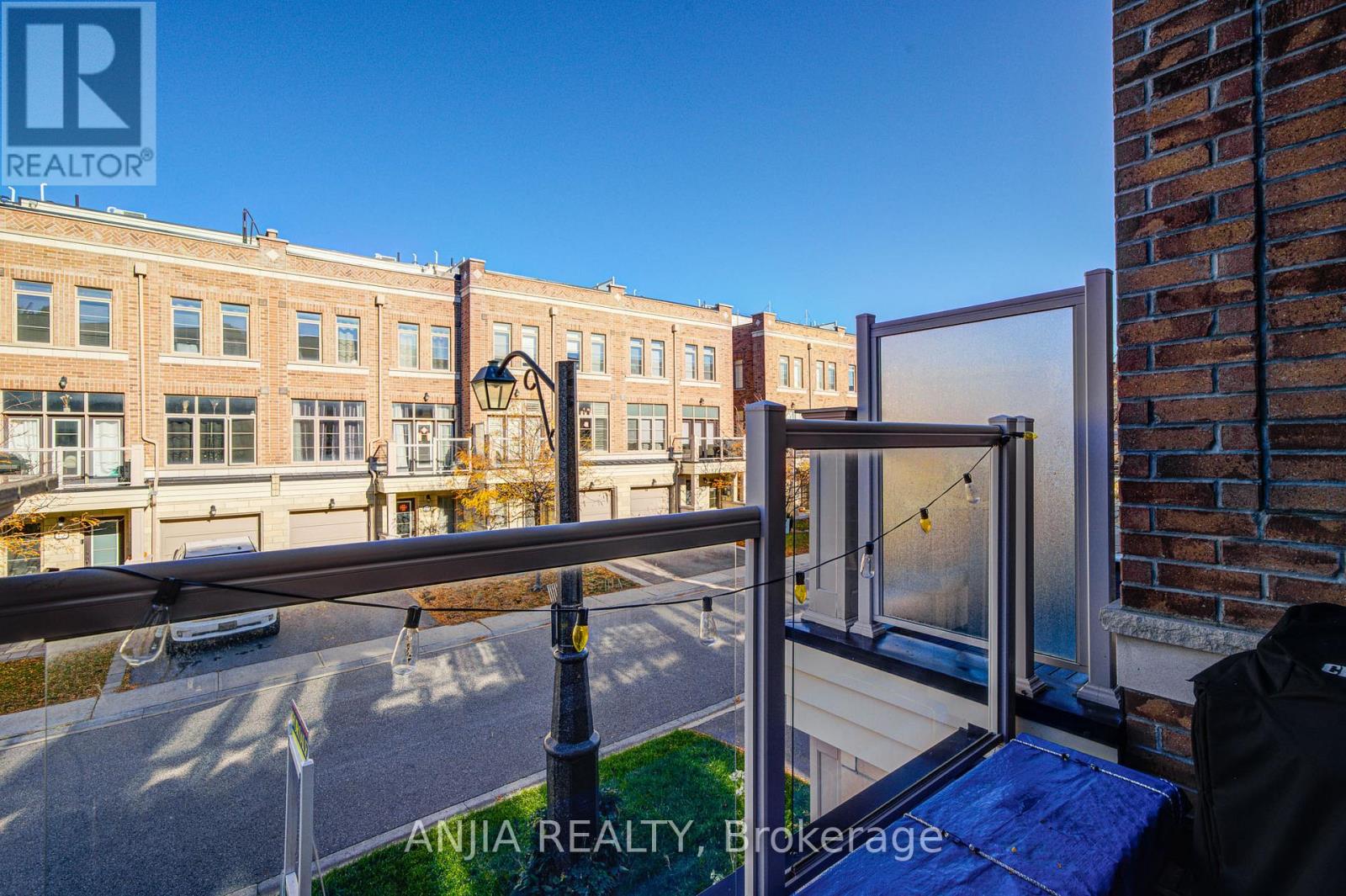 22 Arborea Lane, Whitchurch-Stouffville, Ontario  L4A 1X1 - Photo 35 - N12502920