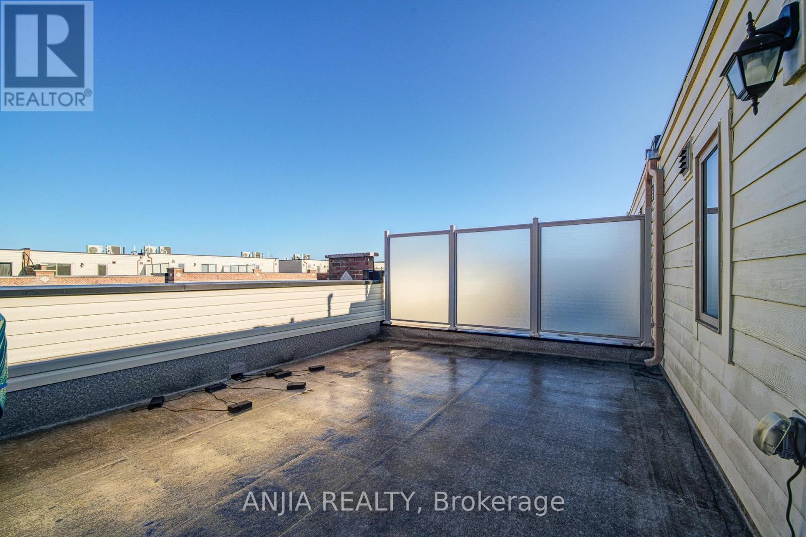 22 Arborea Lane, Whitchurch-Stouffville, Ontario  L4A 1X1 - Photo 49 - N12502920