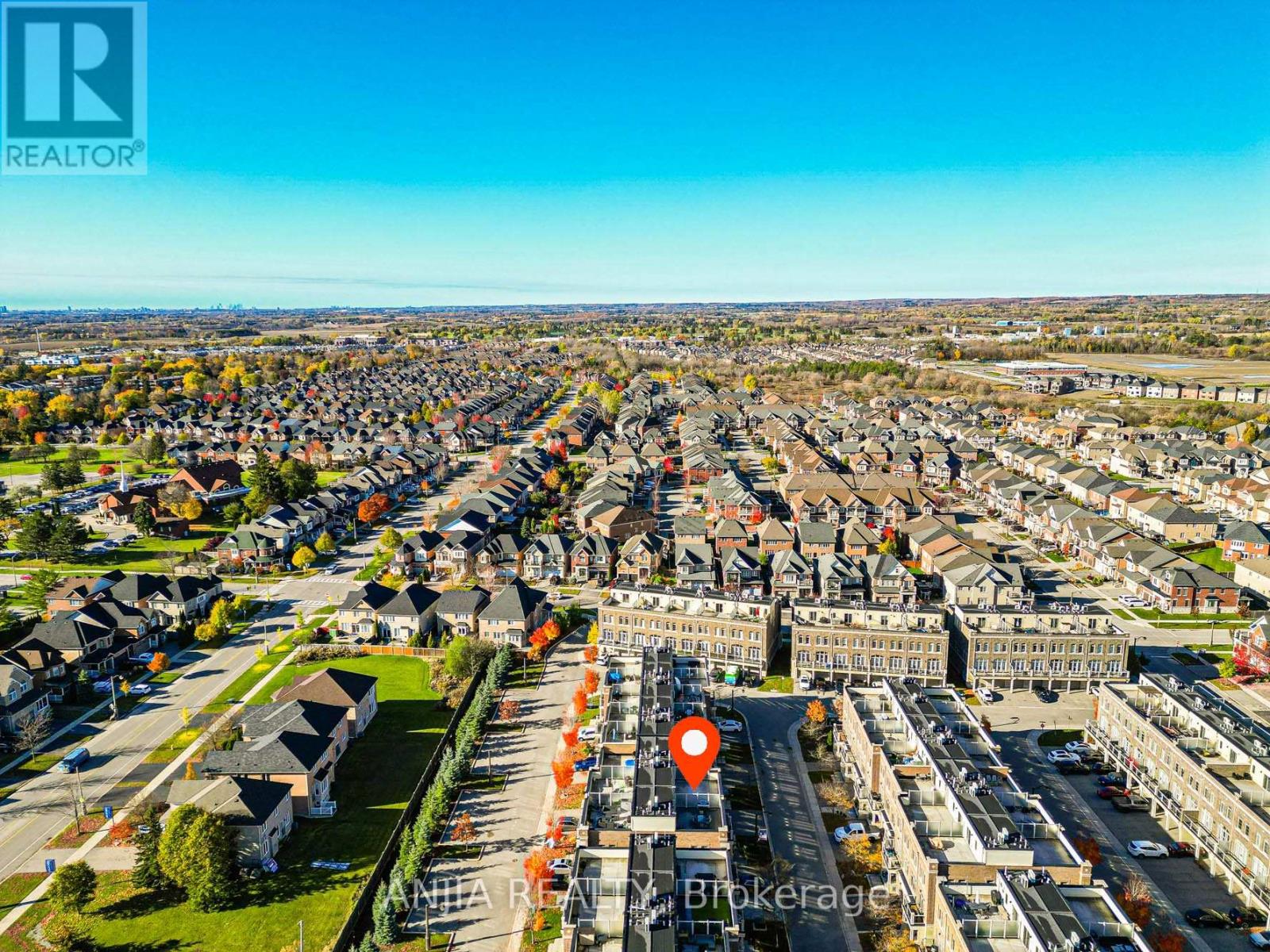 22 Arborea Lane, Whitchurch-Stouffville, Ontario  L4A 1X1 - Photo 7 - N12502920