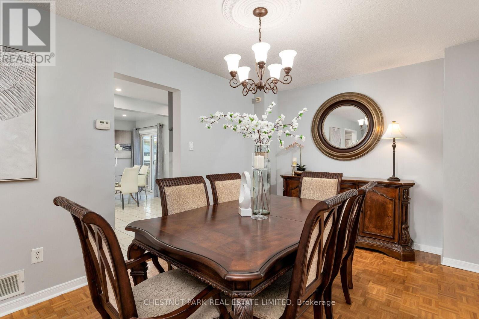 138 Largo Crescent, Vaughan, Ontario  L6A 1N1 - Photo 8 - N12502950