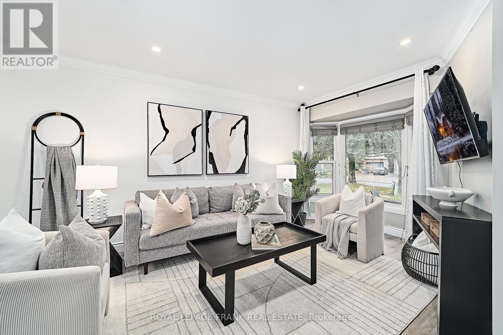 812 Attersley Drive, Oshawa, Ontario  L1K 1T2 - Photo 5 - E12503190