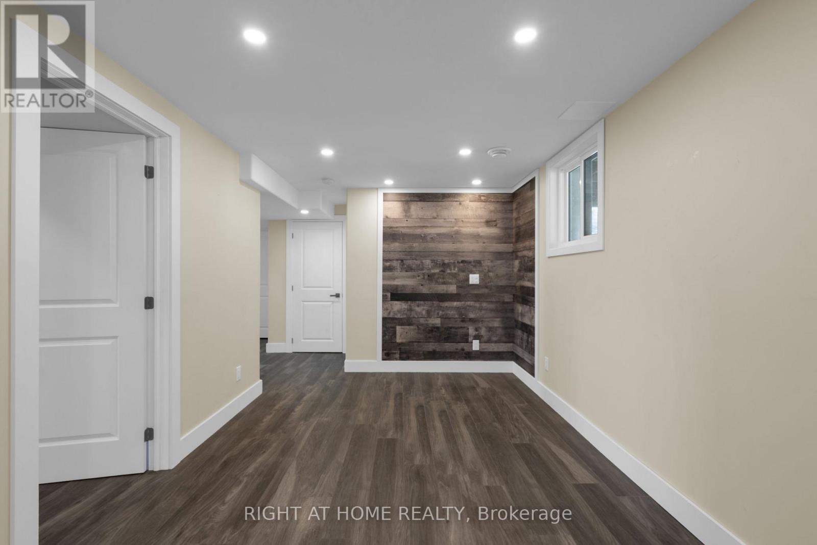 42 Byrnes Crescent, Penetanguishene, Ontario  L9M 1V9 - Photo 19 - S12502866