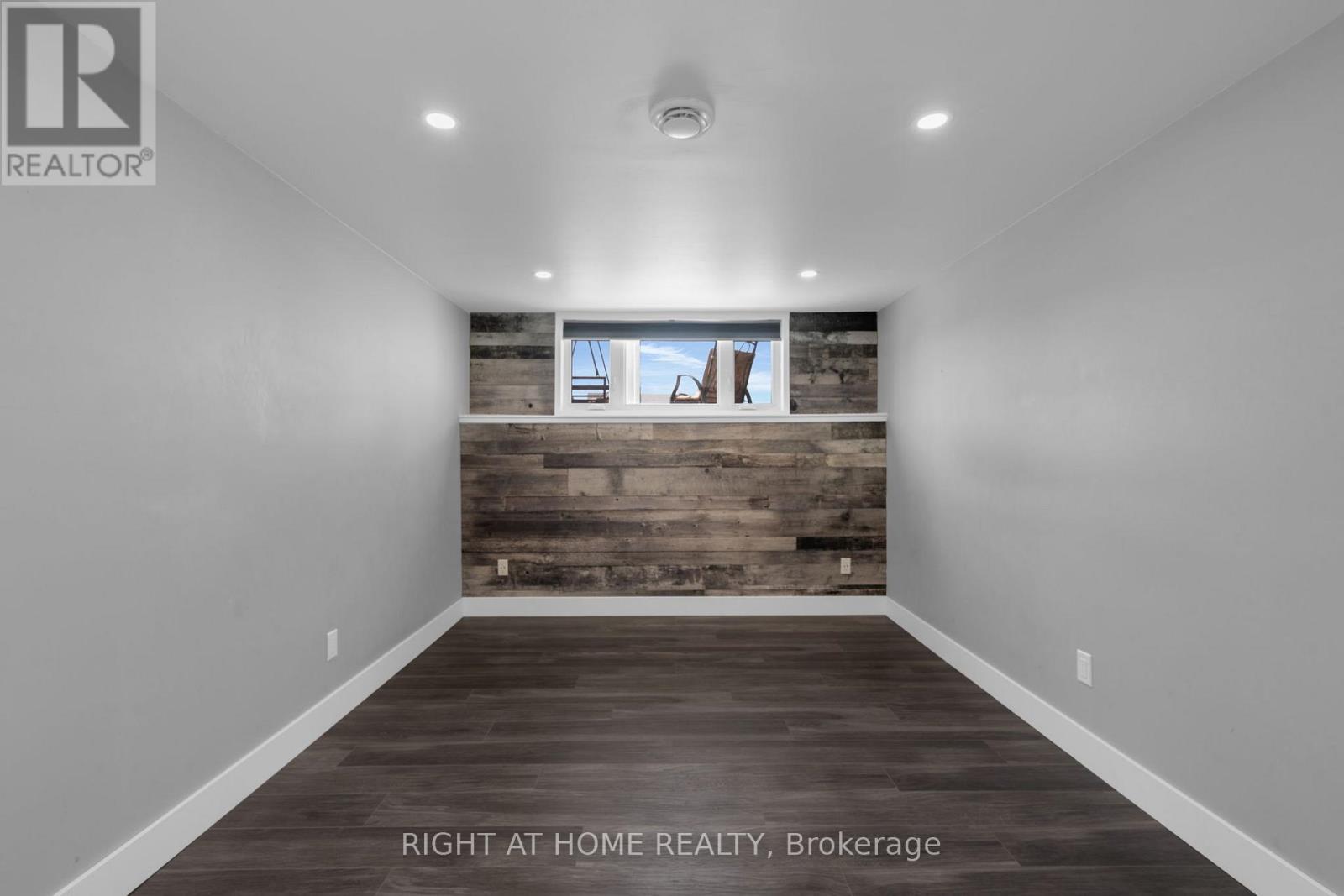 42 Byrnes Crescent, Penetanguishene, Ontario  L9M 1V9 - Photo 20 - S12502866