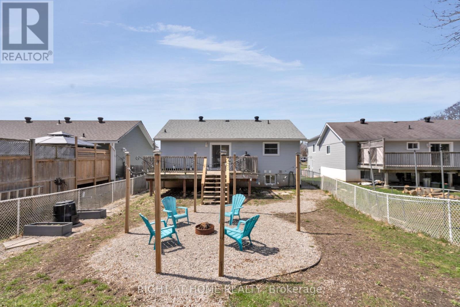 42 Byrnes Crescent, Penetanguishene, Ontario  L9M 1V9 - Photo 28 - S12502866