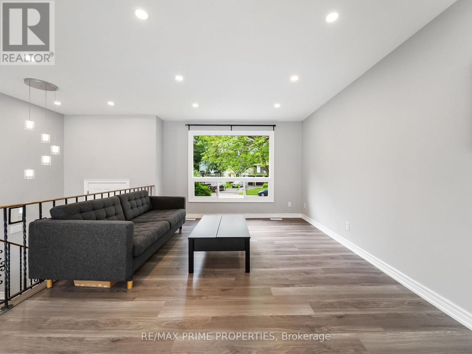 691 Glen Crescent, Orillia, Ontario  L3V 6R2 - Photo 7 - S12503110