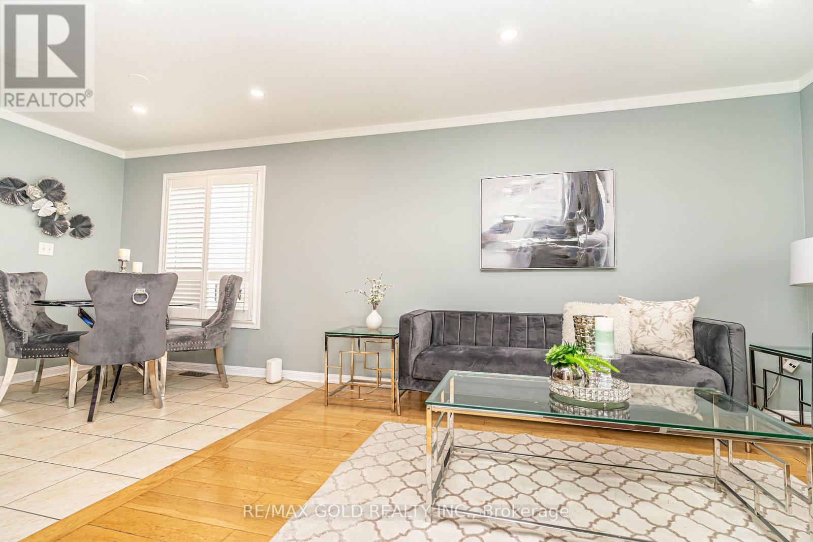 34 Jingle Crescent, Brampton, Ontario  L6S 0B2 - Photo 15 - W12495948