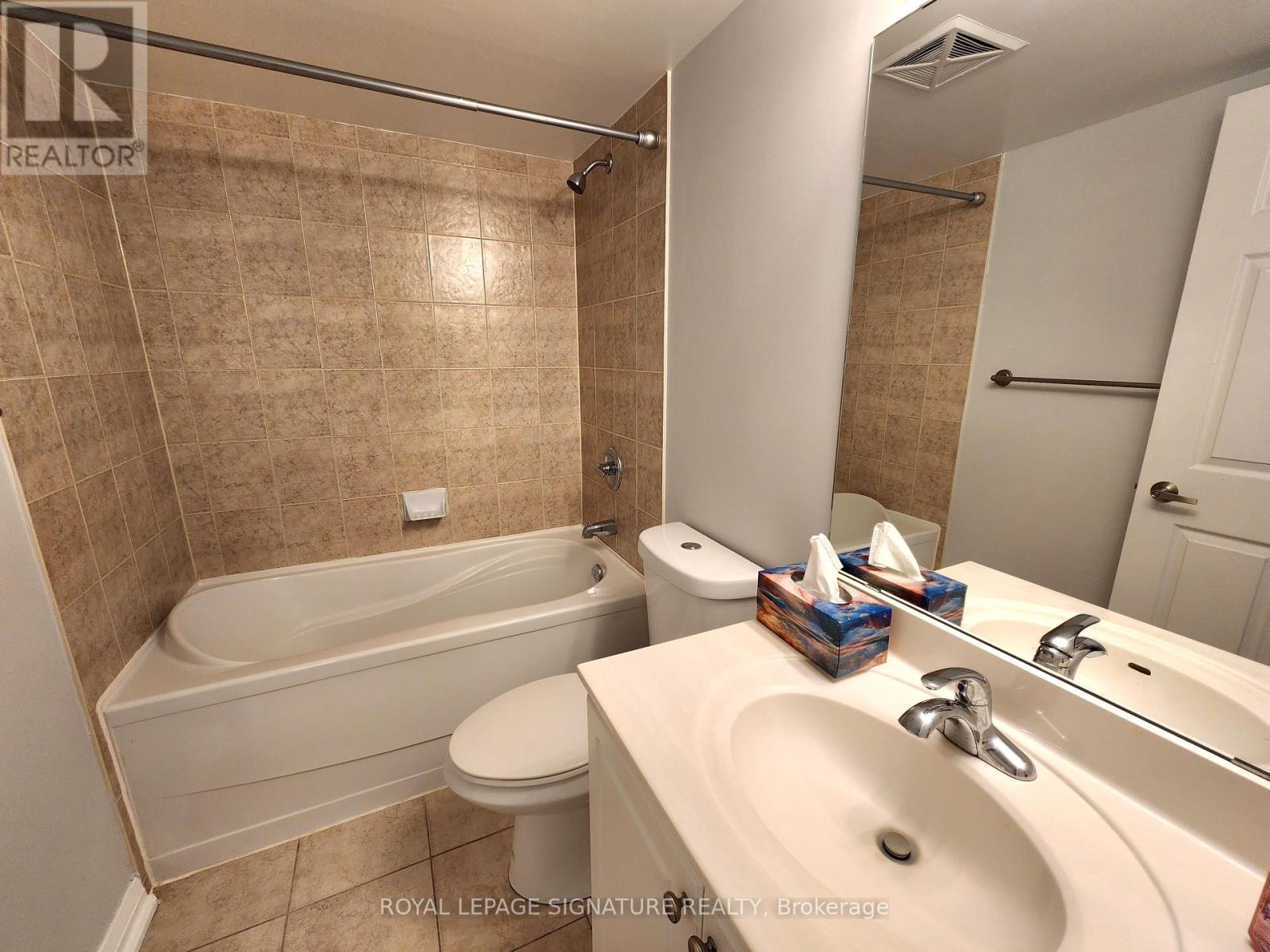 1704 - 220 Forum Drive, Mississauga, Ontario  L4Z 4K1 - Photo 14 - W12502192