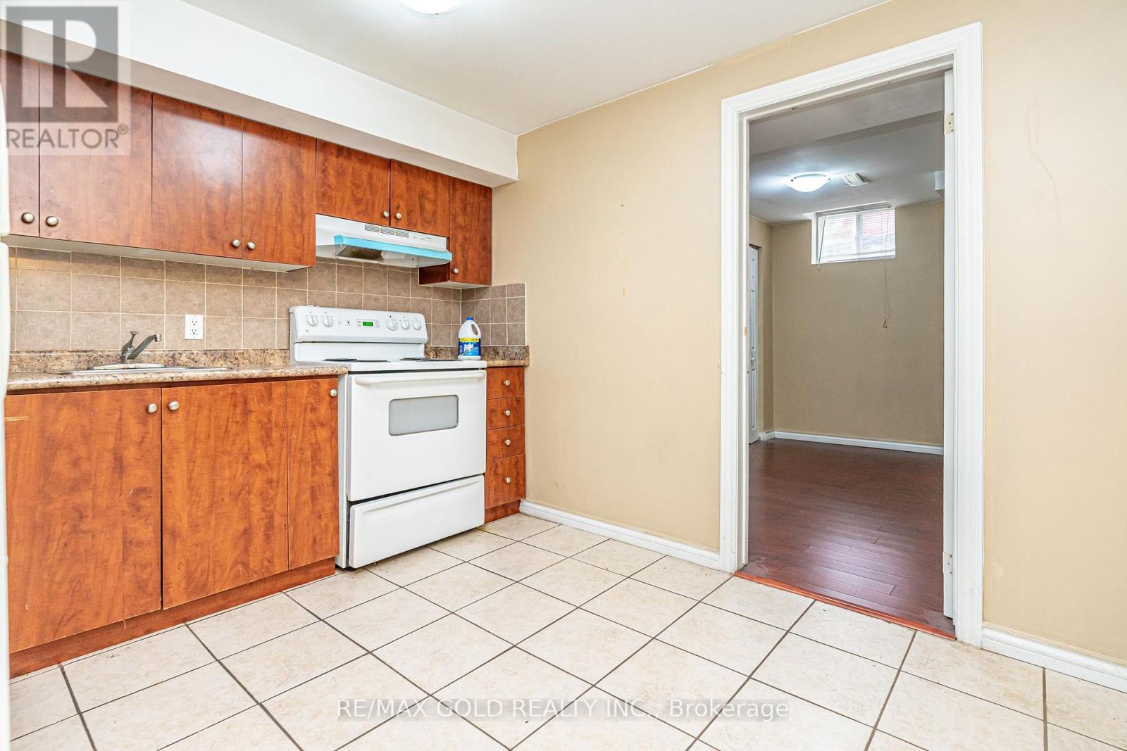 34 Jingle Crescent, Brampton, Ontario  L6S 0B2 - Photo 31 - W12495948