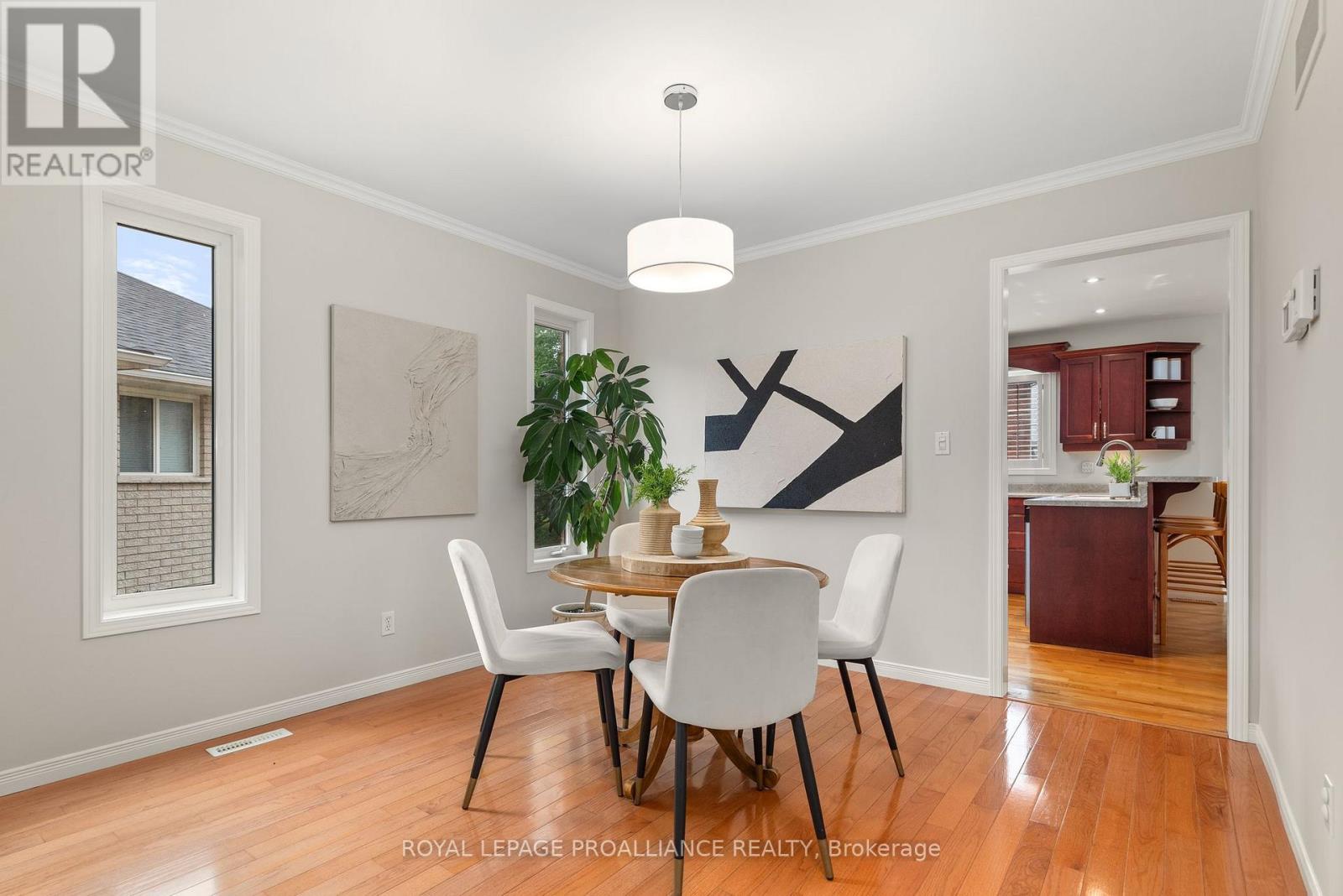 8 Linden Lane, Belleville, Ontario  K8N 5W9 - Photo 24 - X12503154