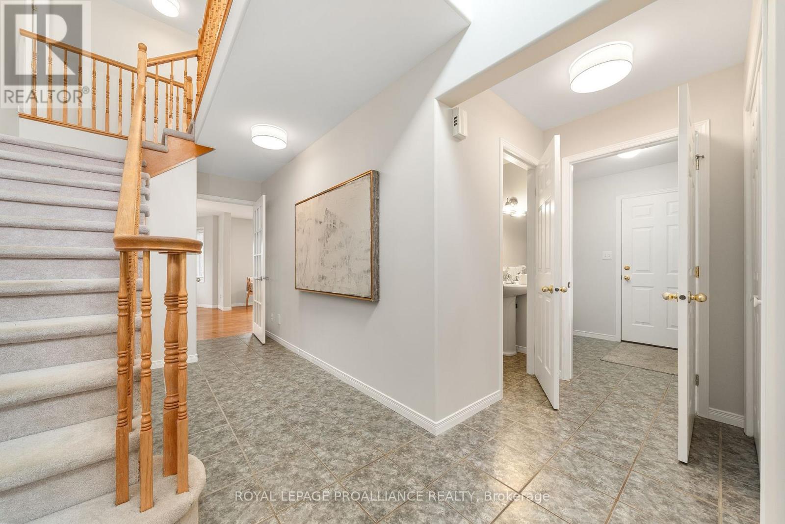 8 Linden Lane, Belleville, Ontario  K8N 5W9 - Photo 8 - X12503154