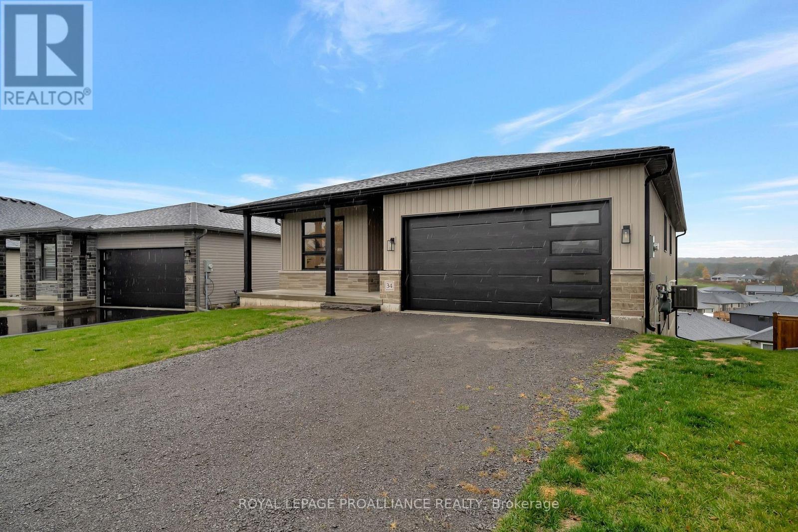 34 Meagan Lane, Quinte West, Ontario K0K 2C0 - Photo 2 - X12503162