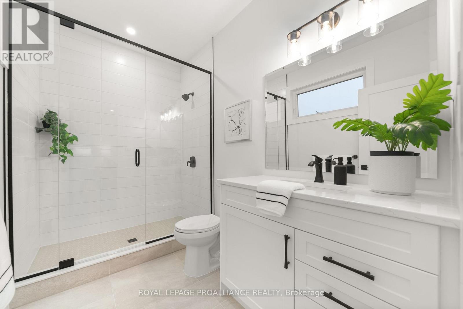 34 Meagan Lane, Quinte West, Ontario K0K 2C0 - Photo 21 - X12503162