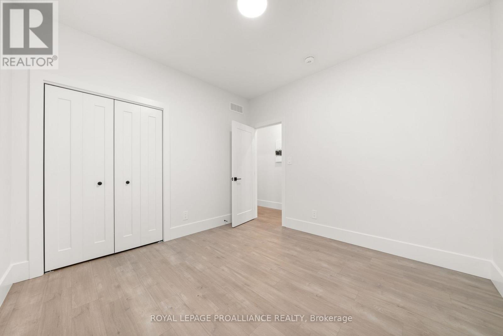 34 Meagan Lane, Quinte West, Ontario K0K 2C0 - Photo 26 - X12503162