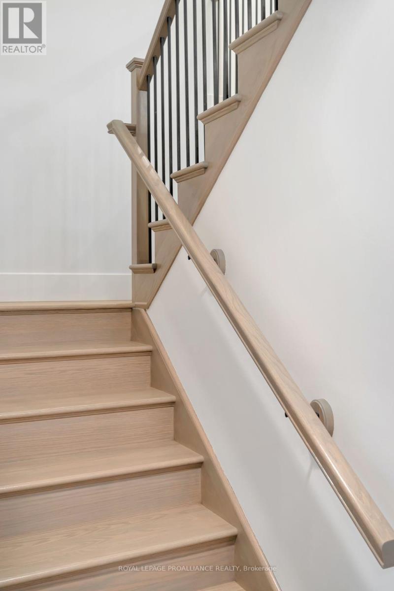 34 Meagan Lane, Quinte West, Ontario K0K 2C0 - Photo 28 - X12503162