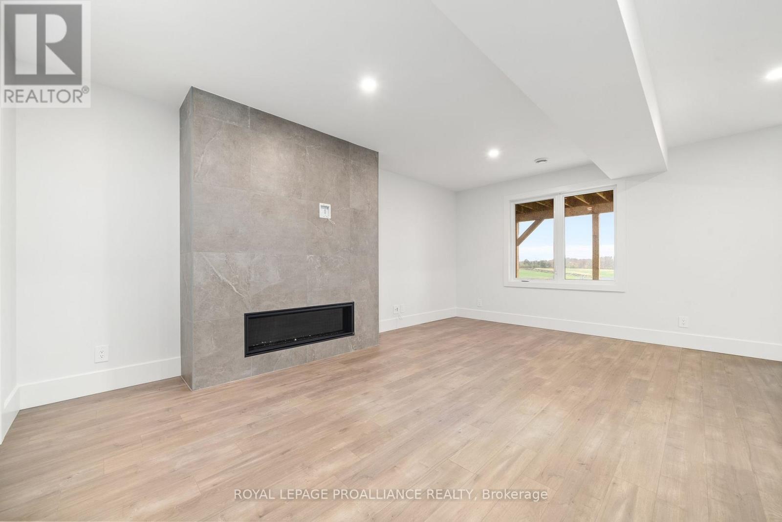 34 Meagan Lane, Quinte West, Ontario K0K 2C0 - Photo 29 - X12503162