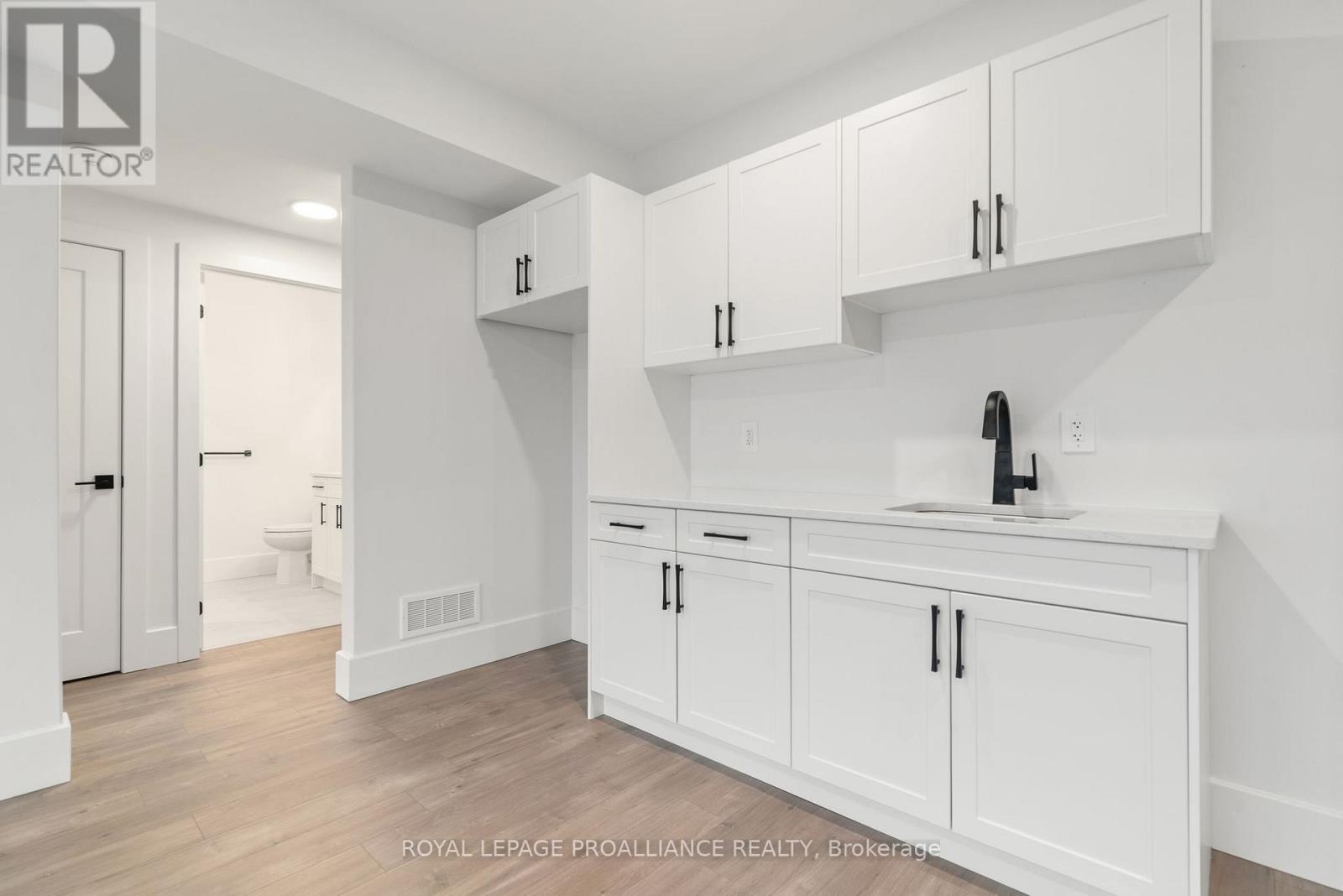 34 Meagan Lane, Quinte West, Ontario K0K 2C0 - Photo 34 - X12503162