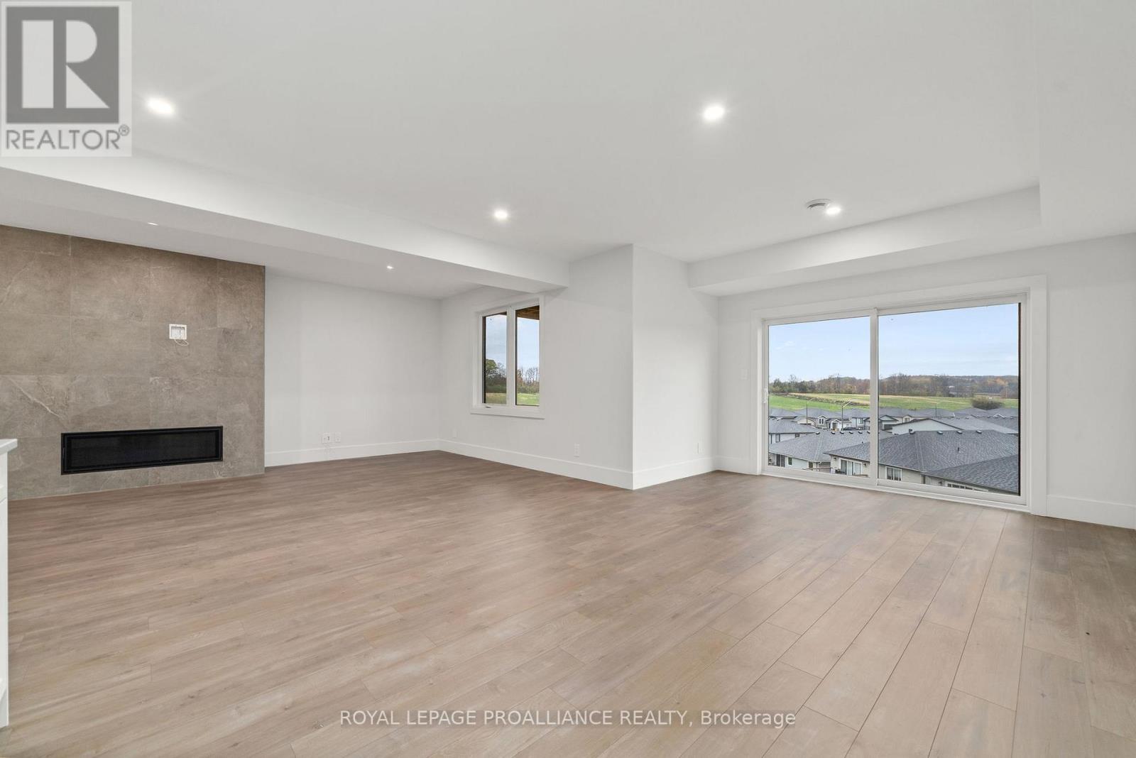 34 Meagan Lane, Quinte West, Ontario K0K 2C0 - Photo 35 - X12503162