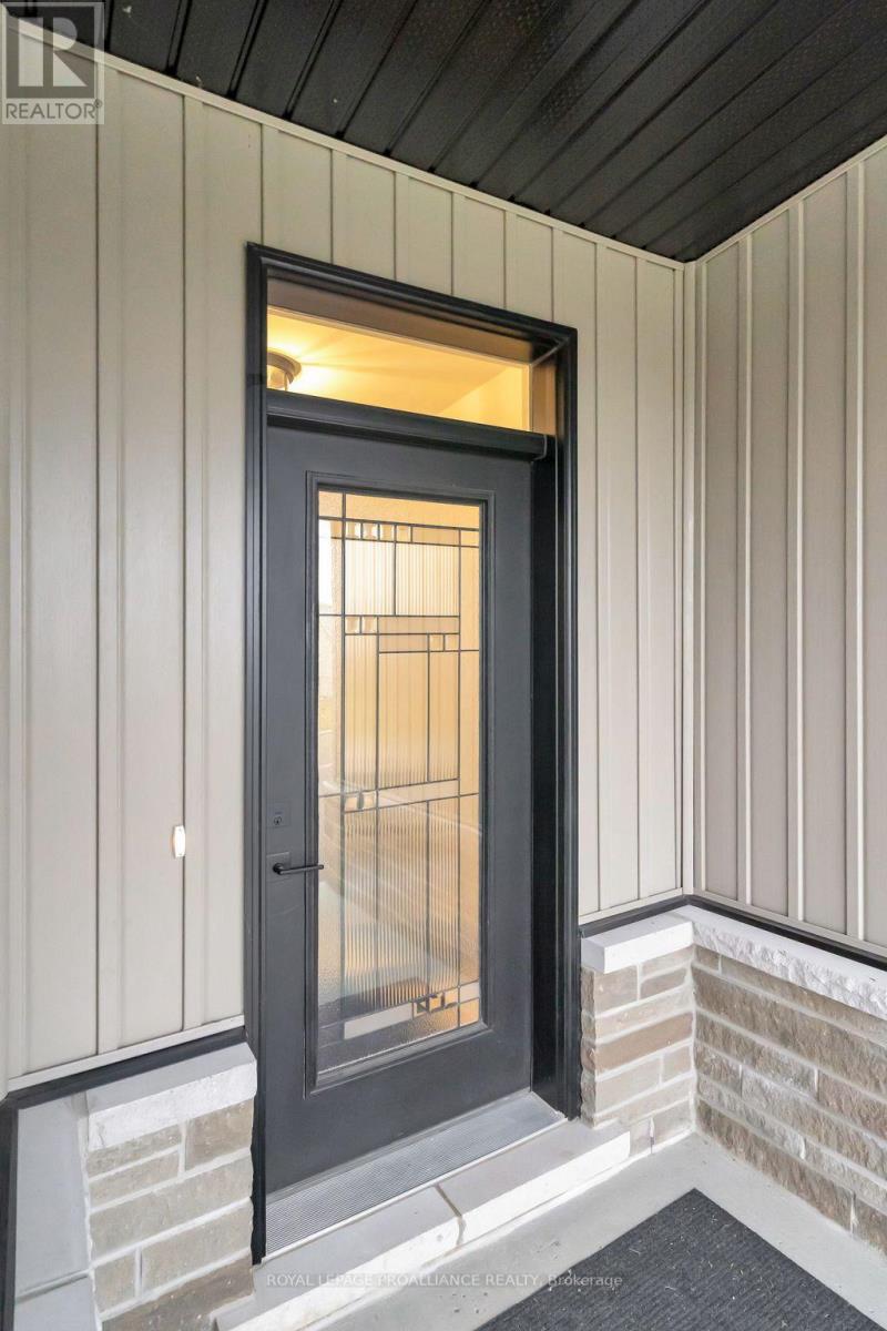 34 Meagan Lane, Quinte West, Ontario K0K 2C0 - Photo 4 - X12503162