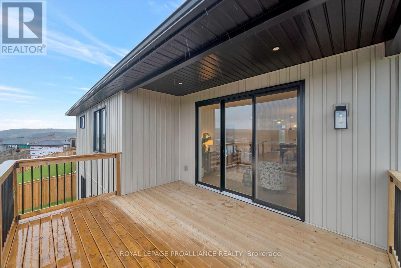 34 Meagan Lane, Quinte West, Ontario K0K 2C0 - Photo 44 - X12503162