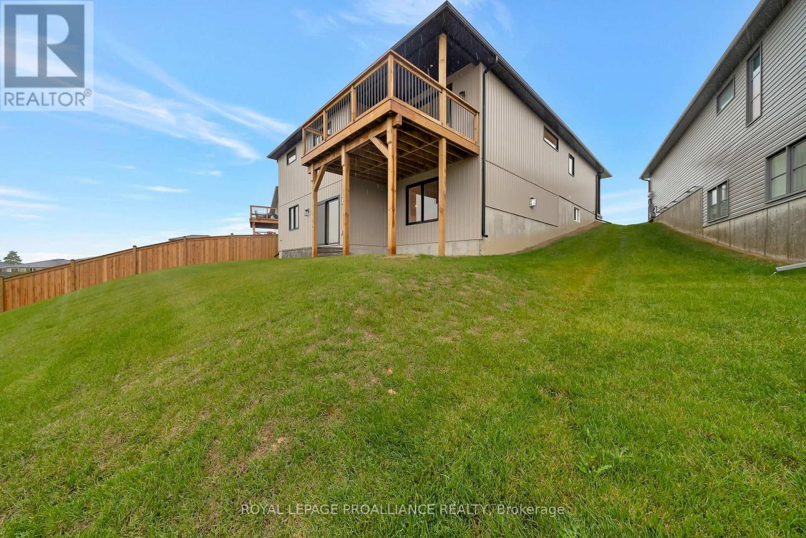 34 Meagan Lane, Quinte West, Ontario K0K 2C0 - Photo 48 - X12503162