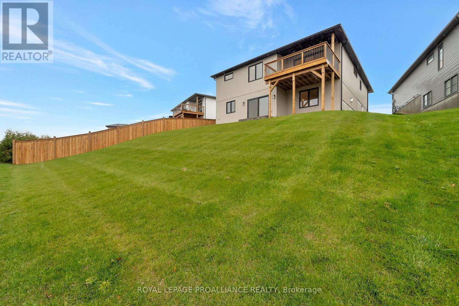 34 Meagan Lane, Quinte West, Ontario K0K 2C0 - Photo 50 - X12503162