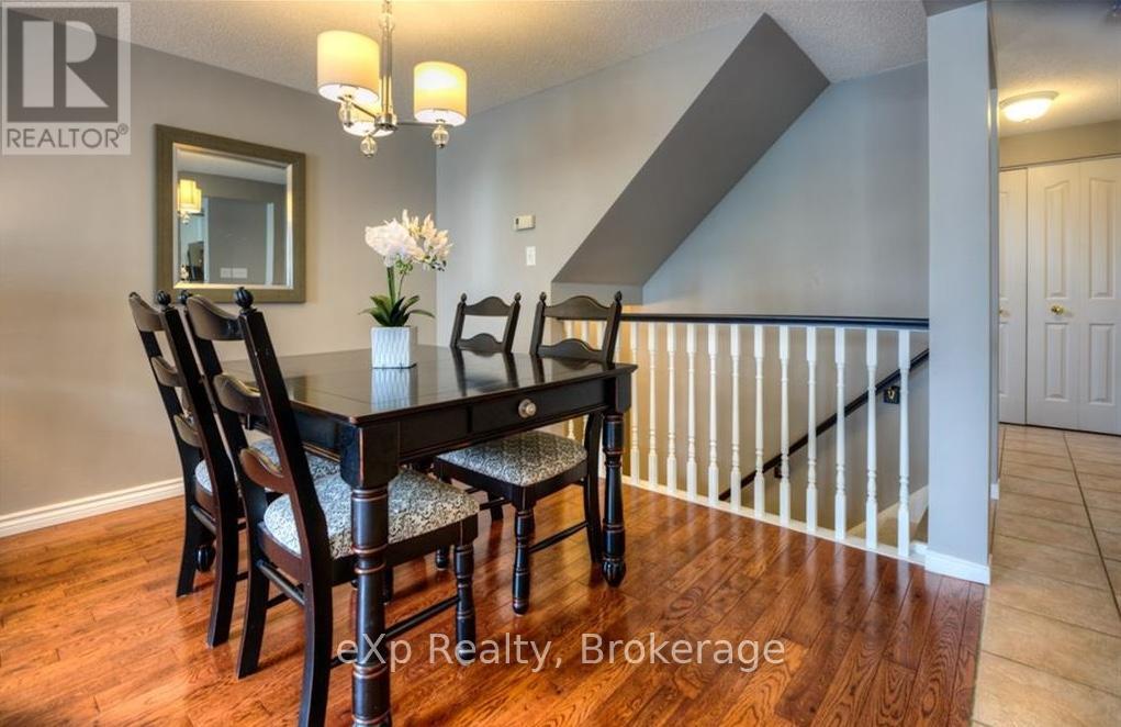 543 Chesapeake Crescent, Waterloo, Ontario  N2K 4G2 - Photo 10 - X12503220