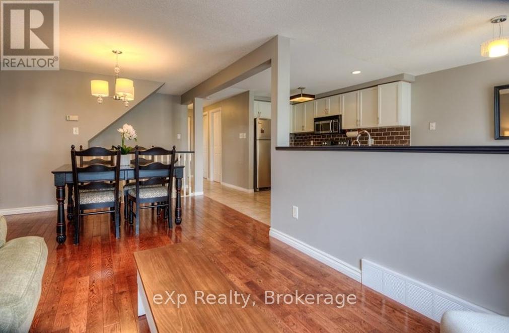 543 Chesapeake Crescent, Waterloo, Ontario  N2K 4G2 - Photo 12 - X12503220