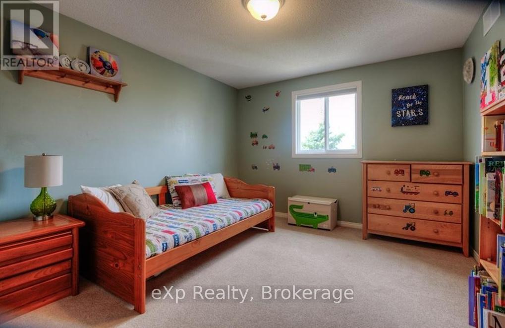 543 Chesapeake Crescent, Waterloo, Ontario  N2K 4G2 - Photo 16 - X12503220