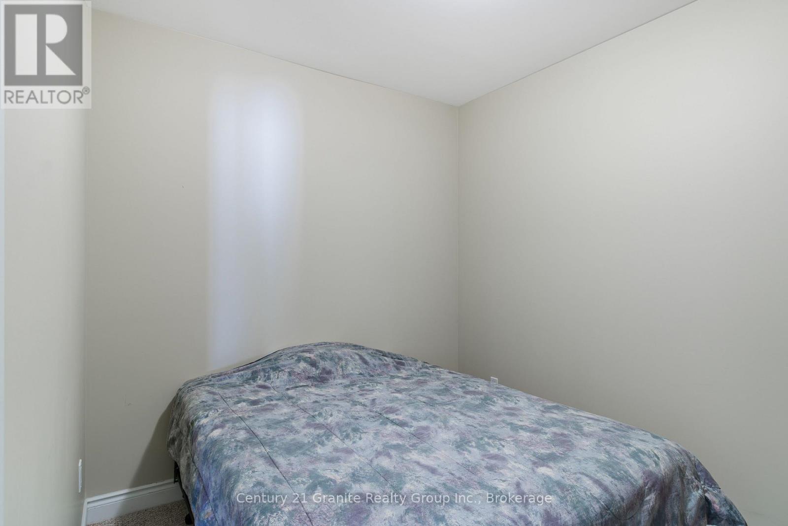 206 - 4 Lake Avenue, Dysart Et Al, Ontario  K0M 1S0 - Photo 16 - X12503248