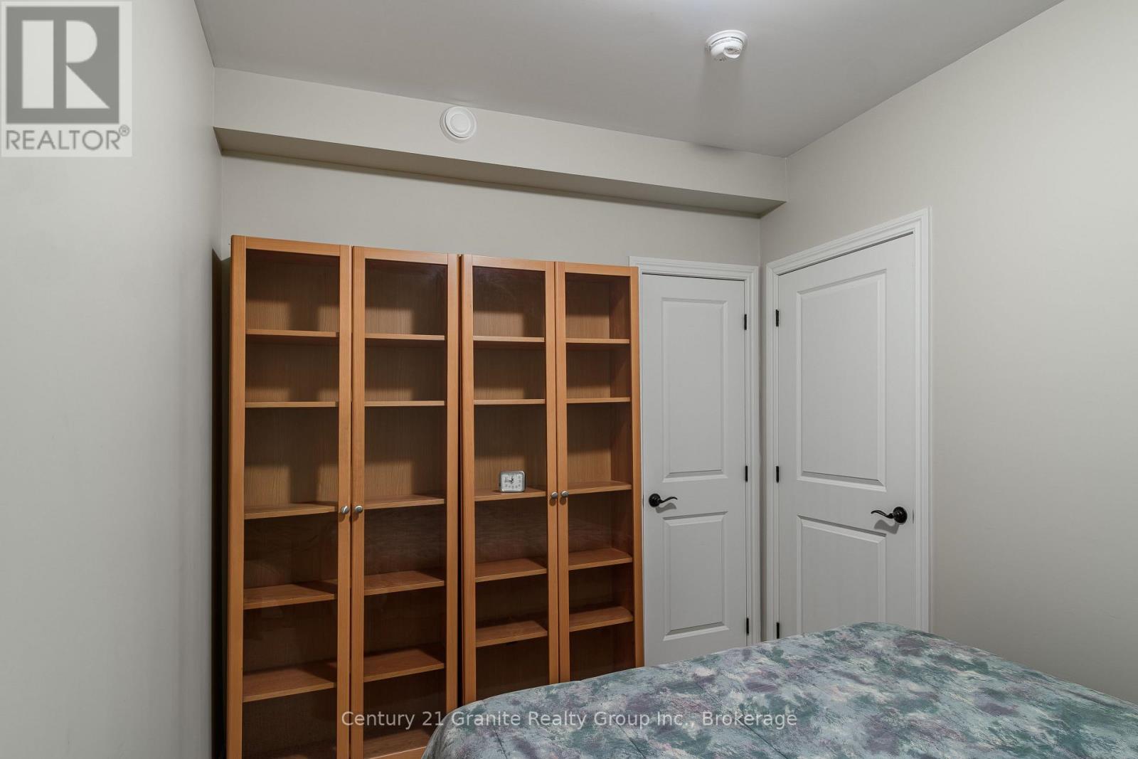 206 - 4 Lake Avenue, Dysart Et Al, Ontario  K0M 1S0 - Photo 17 - X12503248