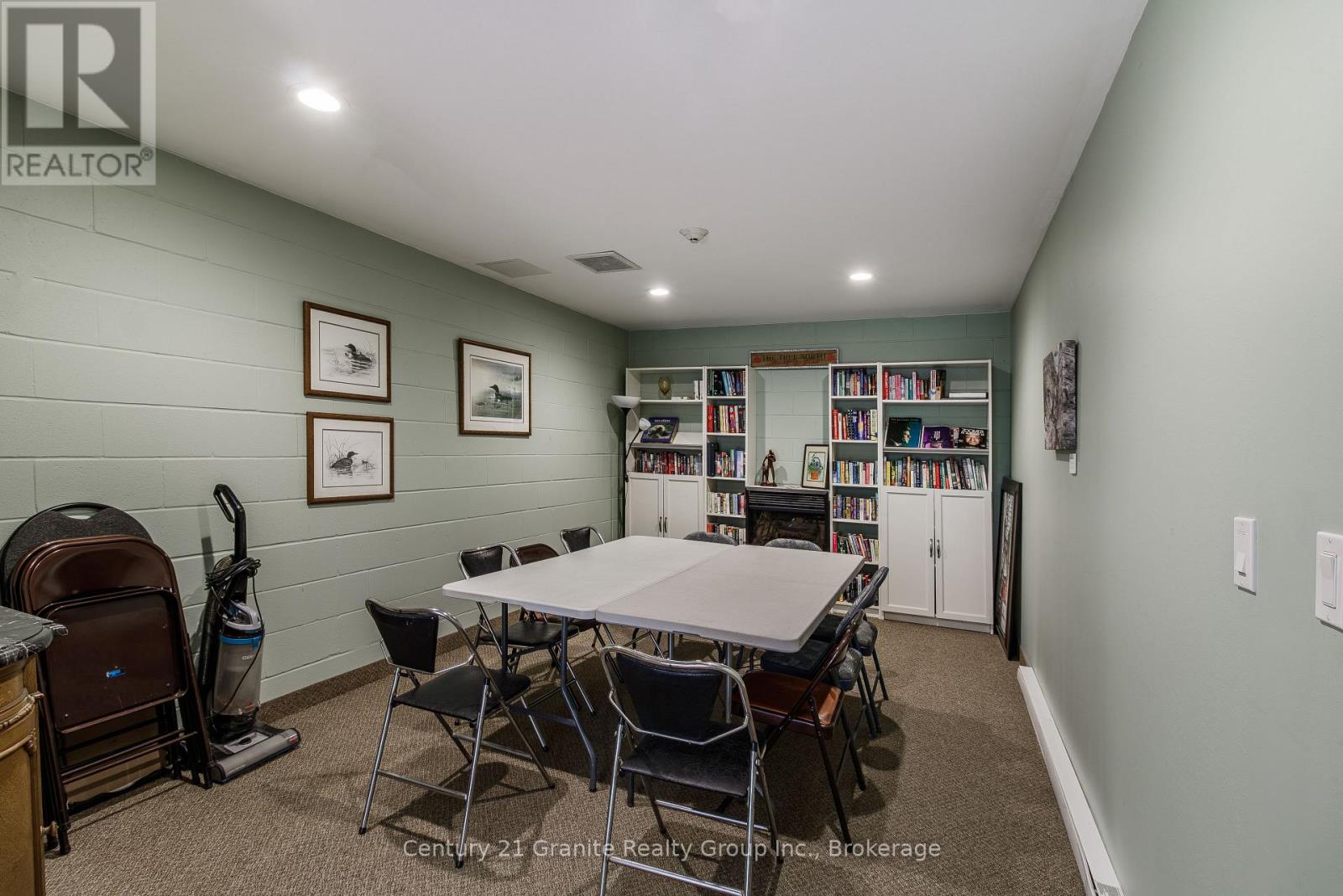 206 - 4 Lake Avenue, Dysart Et Al, Ontario  K0M 1S0 - Photo 20 - X12503248