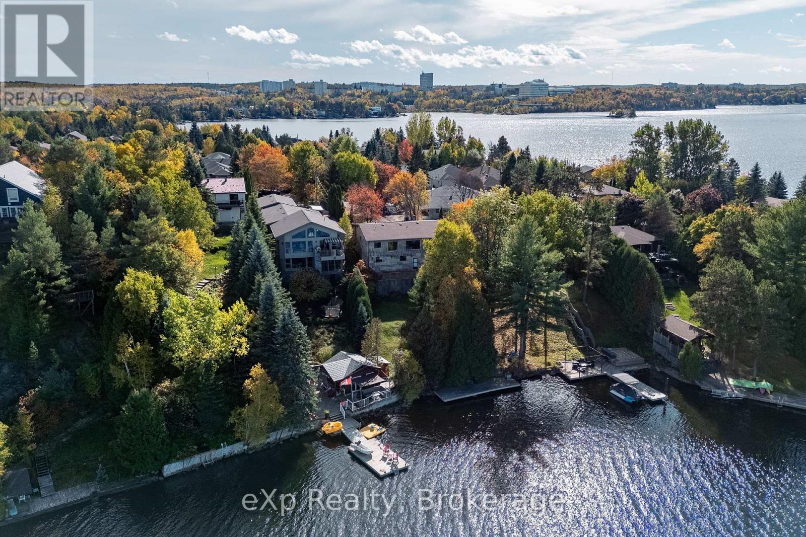 898 Roderick Avenue, Greater Sudbury, Ontario  P3E 6J5 - Photo 2 - X12503270