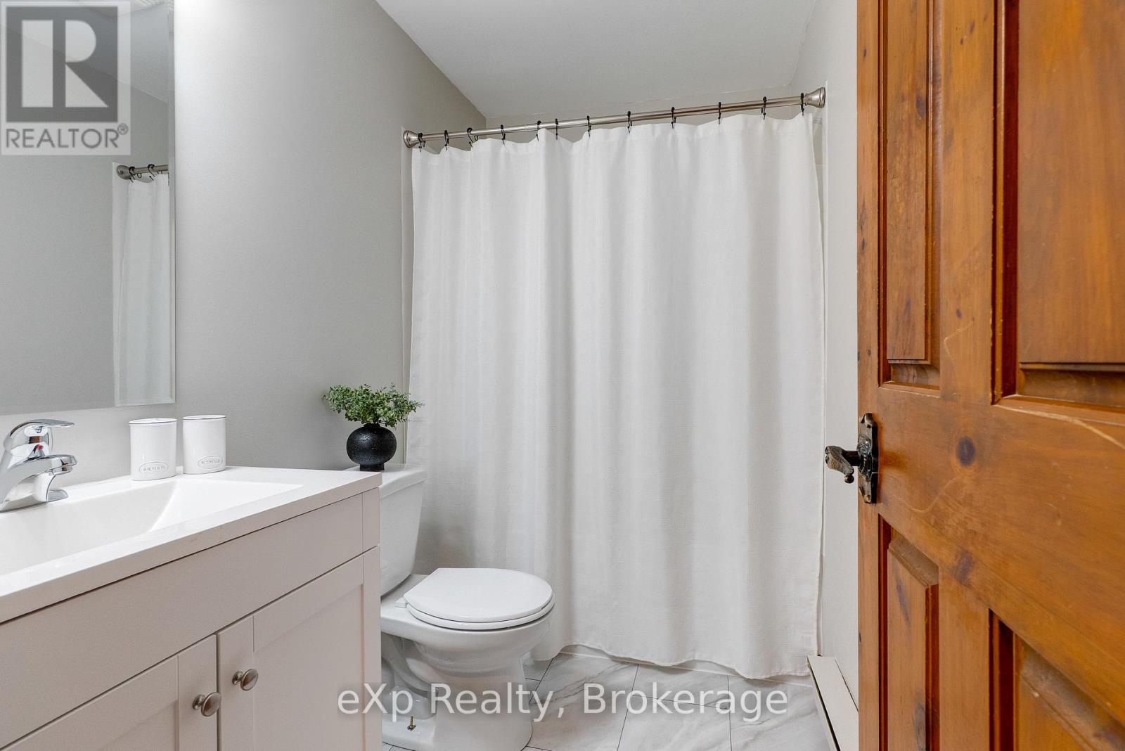 898 Roderick Avenue, Greater Sudbury, Ontario  P3E 6J5 - Photo 23 - X12503270