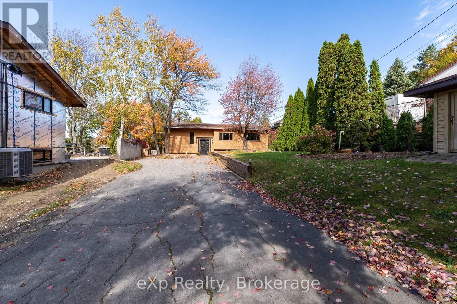 898 Roderick Avenue, Greater Sudbury, Ontario  P3E 6J5 - Photo 27 - X12503270