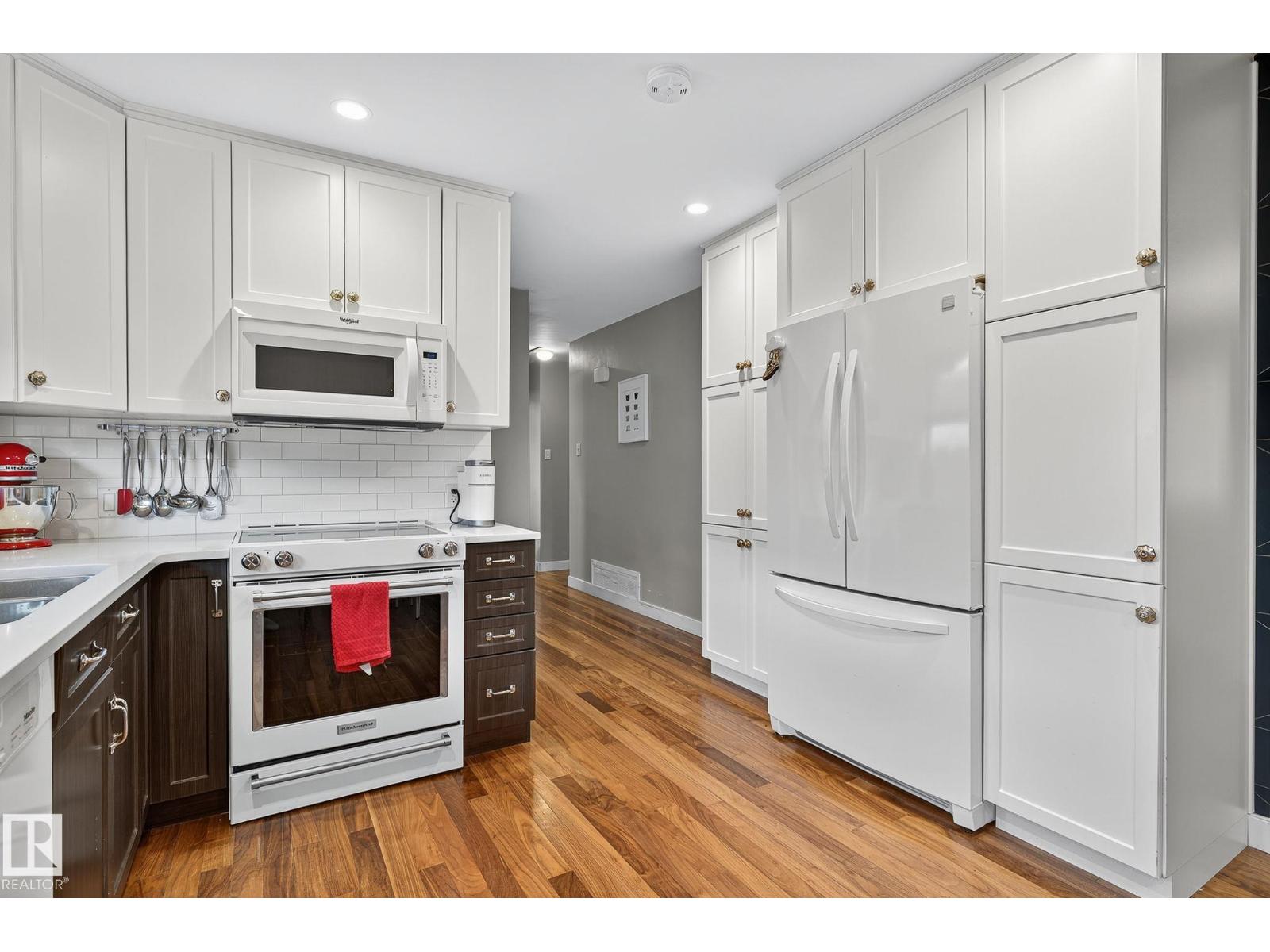 7016 75 St Nw, Edmonton, Alberta  T6C 2E7 - Photo 15 - E4463264