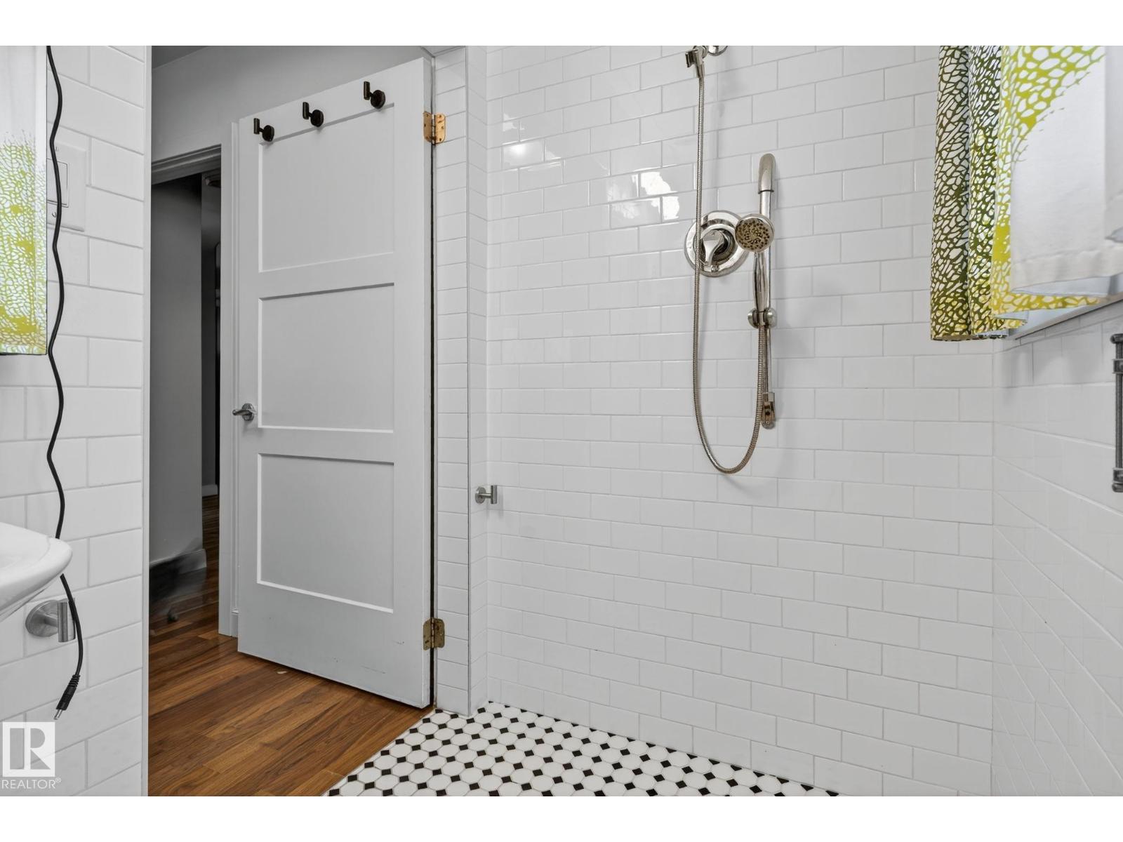 7016 75 St Nw, Edmonton, Alberta  T6C 2E7 - Photo 22 - E4463264