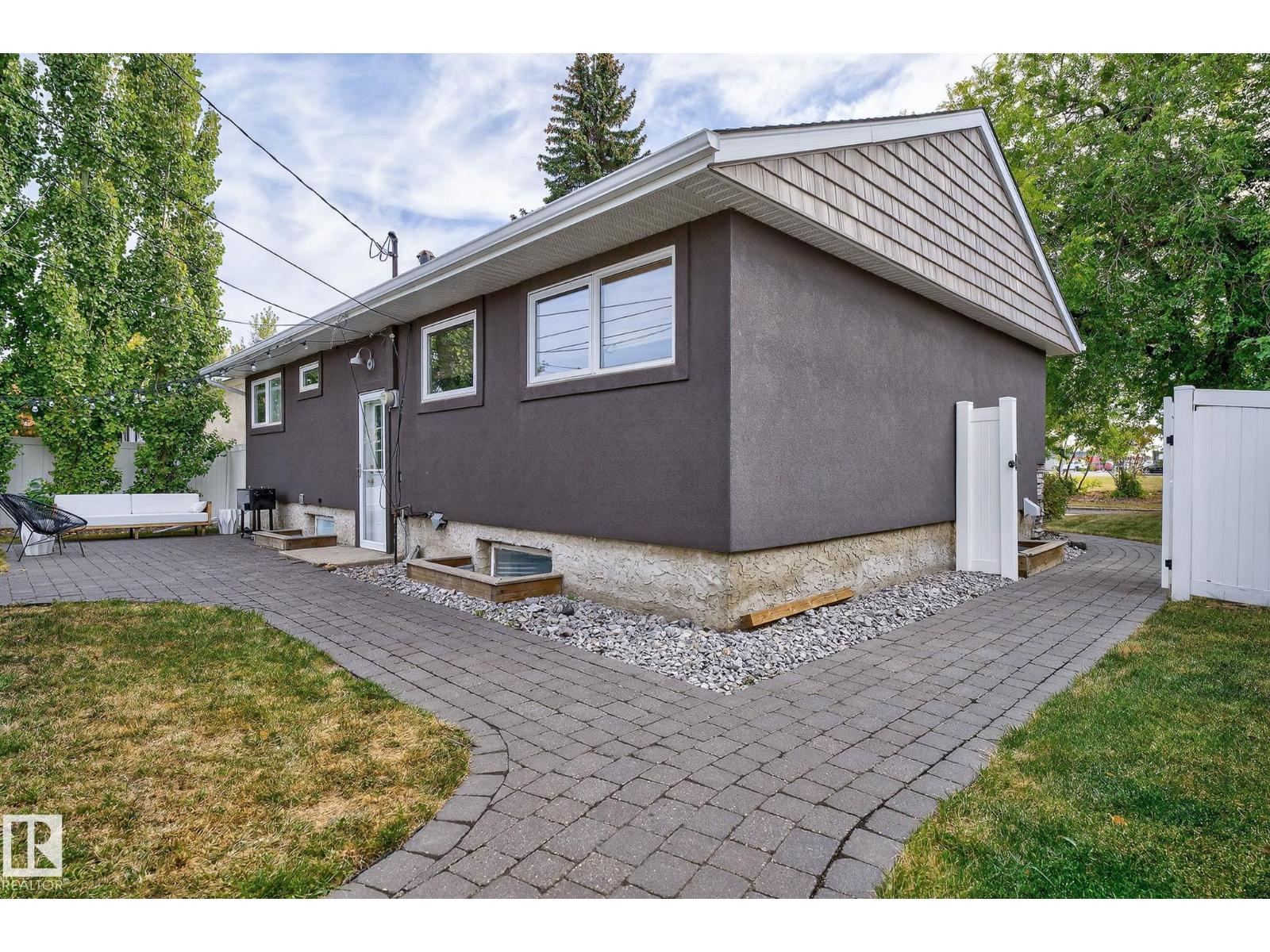 7016 75 St Nw, Edmonton, Alberta  T6C 2E7 - Photo 32 - E4463264