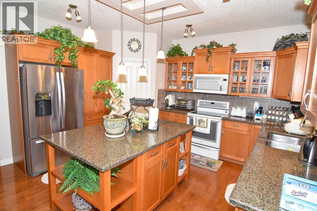 107 Panatella Close Nw, Calgary, Alberta  T3K 0N2 - Photo 14 - A2265413