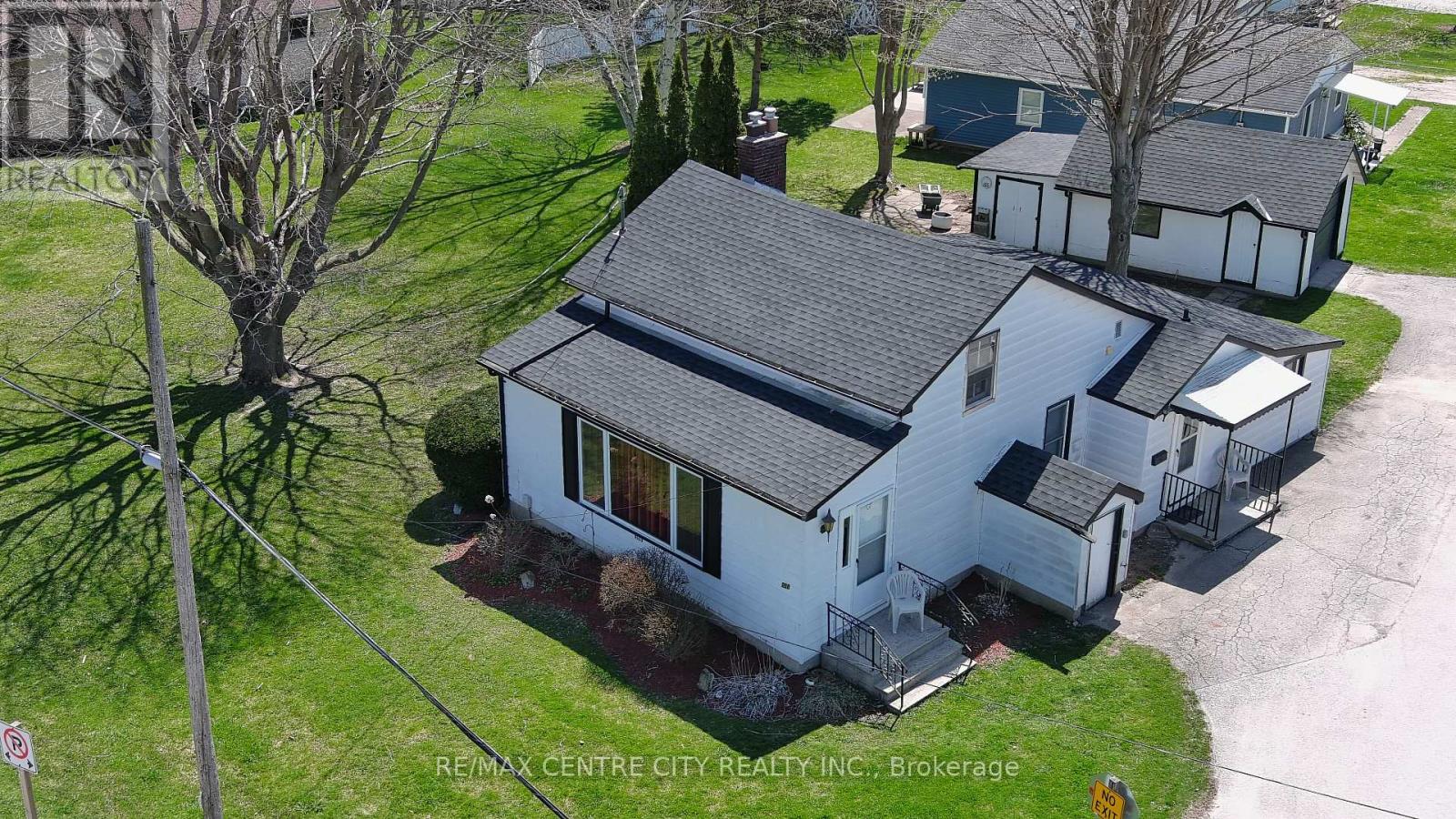 358 Warren Street, Central Elgin, Ontario  N5L 1B5 - Photo 27 - X12503200