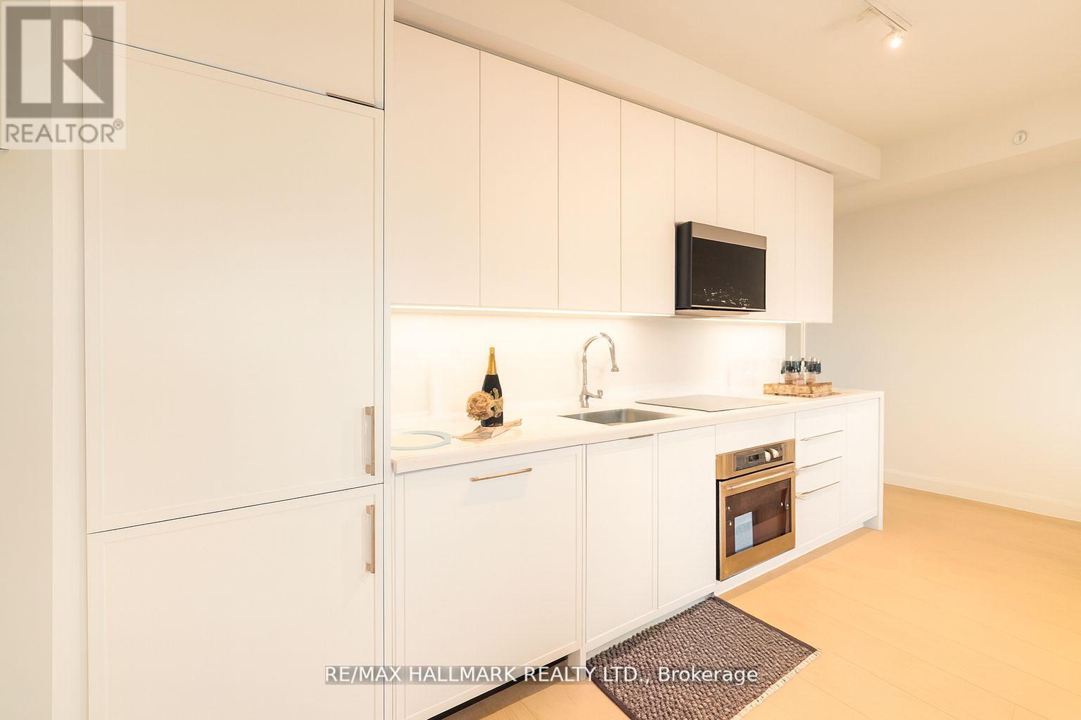 1302 - 2920 Highway 7 Road, Vaughan, Ontario L4K 0P4 - Photo 3 - N12466395