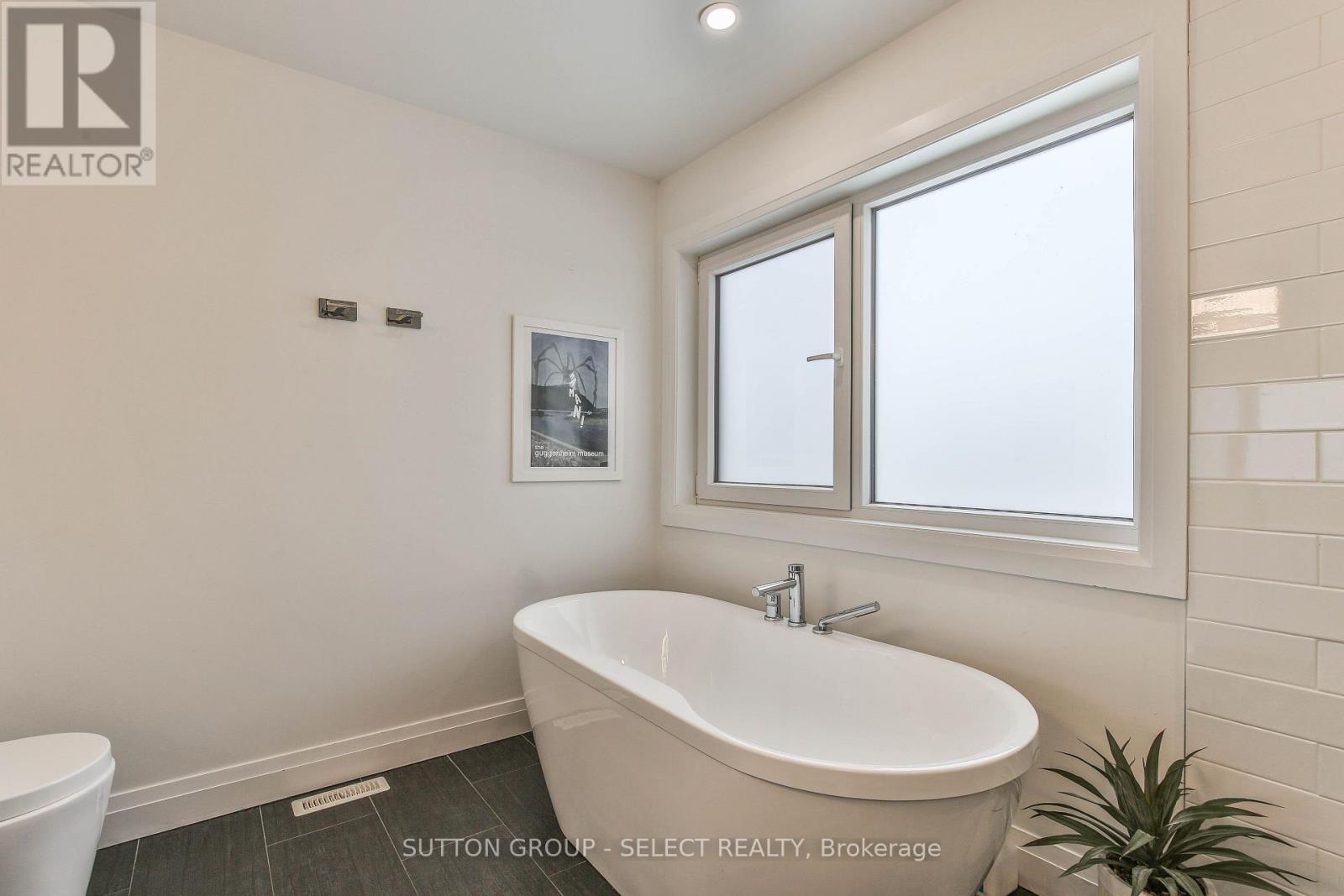 2199 Tokala Trail, London North, Ontario  N6G 0Z7 - Photo 26 - X12503272