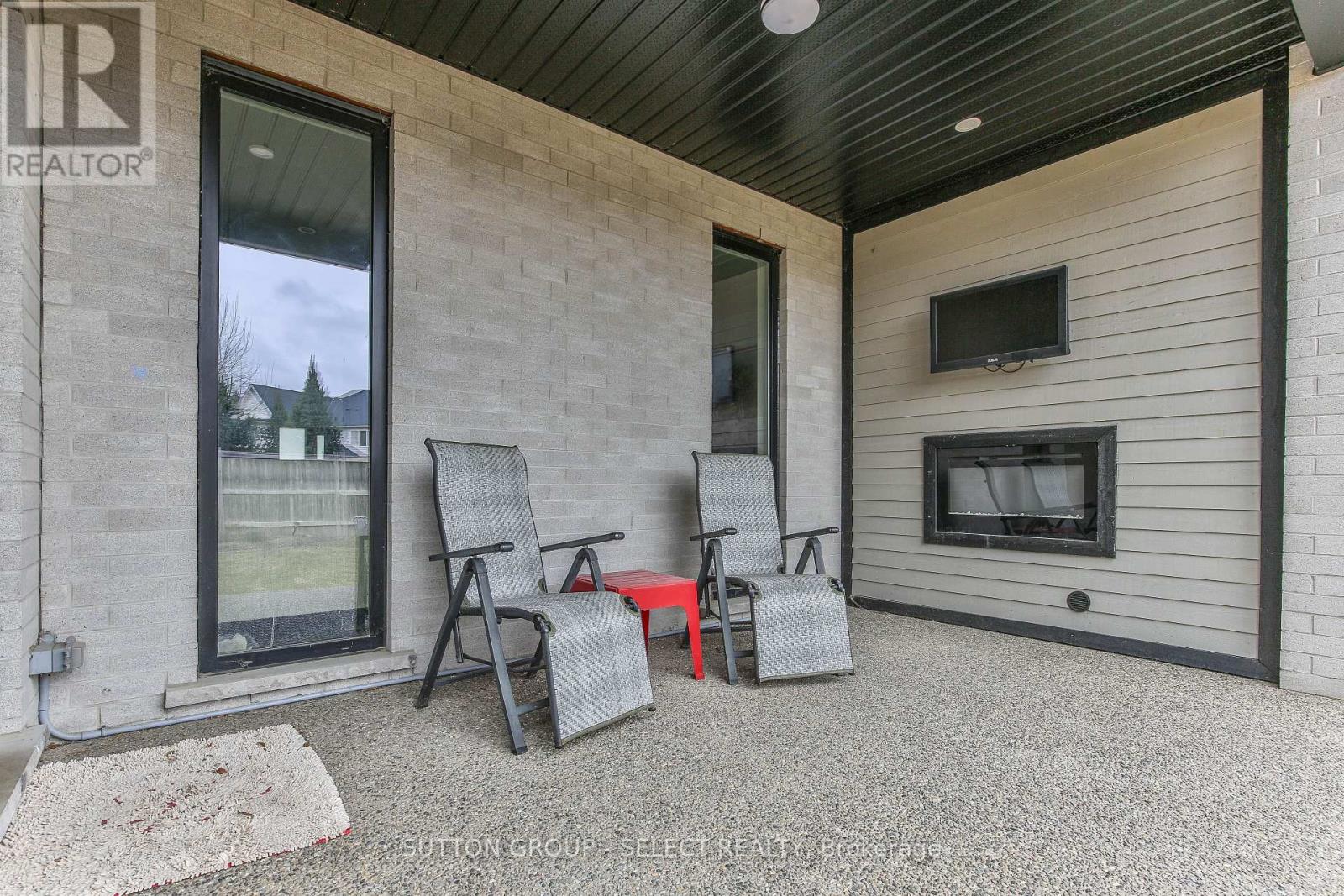 2199 Tokala Trail, London North, Ontario  N6G 0Z7 - Photo 46 - X12503272